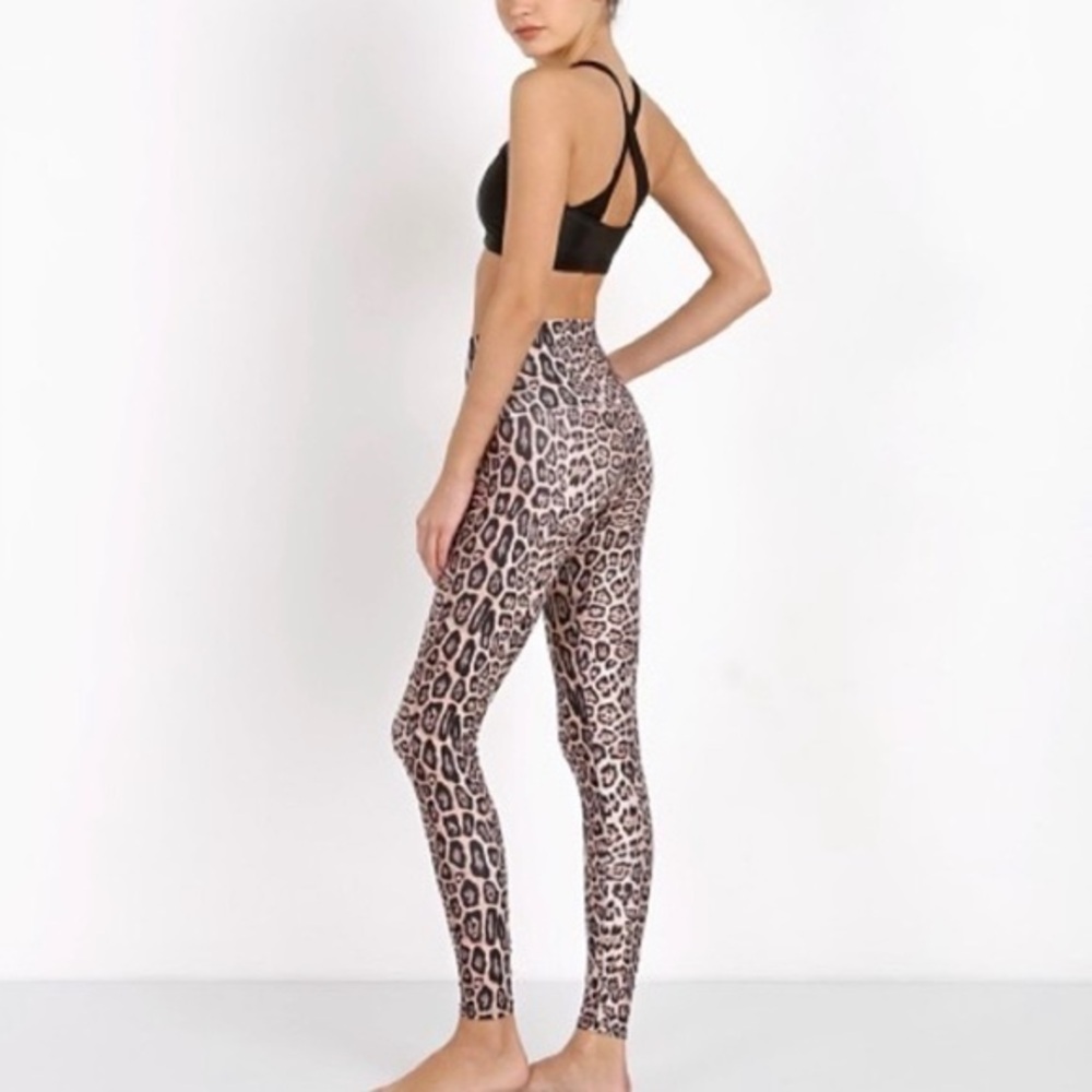 Onzie High Rise Legging - Leopard - XS